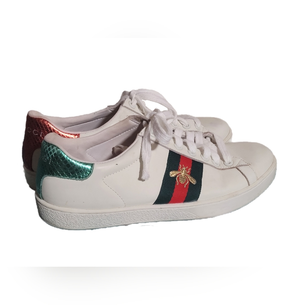 Gucci Ace bee-embroidered Sneakers